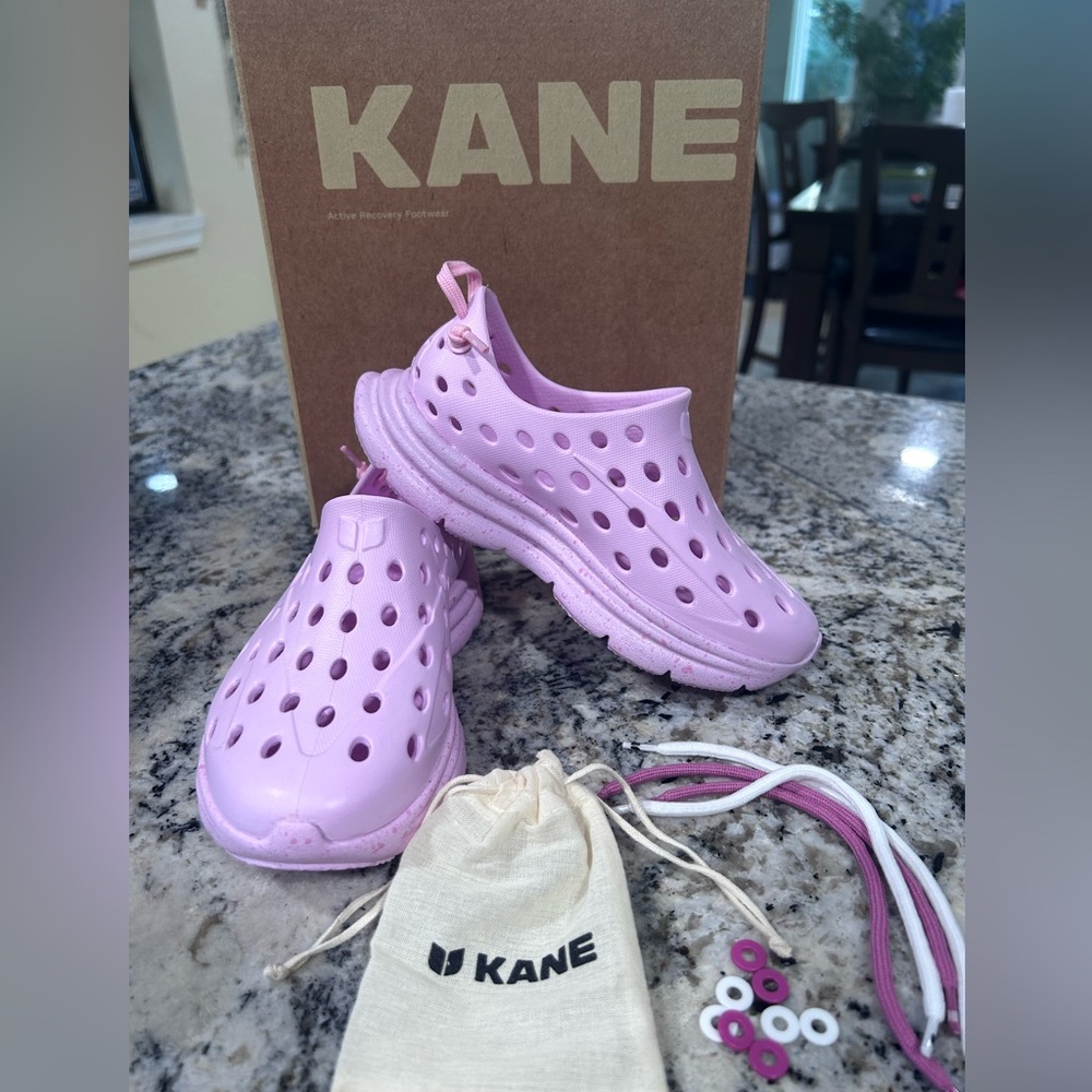 Kane Revive "pink" Preschool Kids' Shoe size 12c